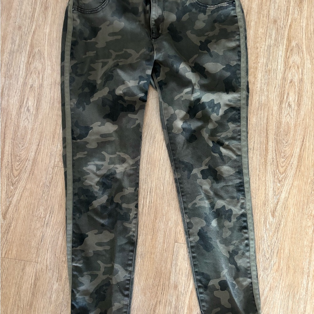 DL1961 Olive Camouflage Skinny Pants
